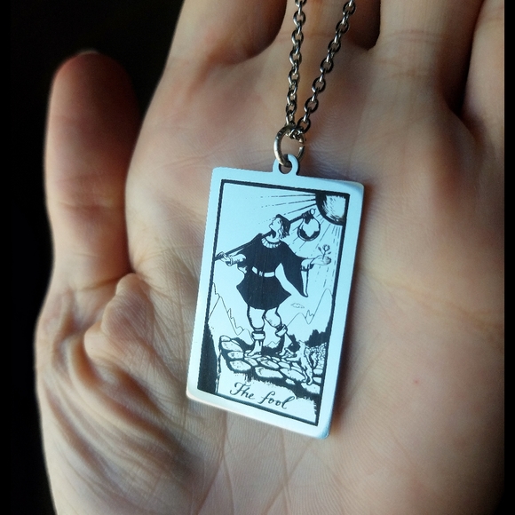 🖤 The Fool- Stainless Tarot Card Necklace - Picture 2 of 6